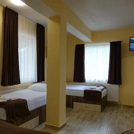 борник хил / Bornik Hill מלון דירות 4*