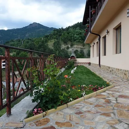 Apartahotel борник хил / Bornik Hill 4*