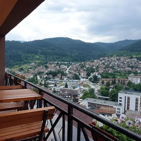борник хил / Bornik Hill 公寓式酒店 4*