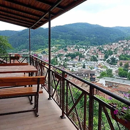 公寓式酒店 борник хил / Bornik Hill 4*