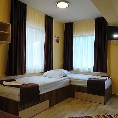 борник хил / Bornik Hill 公寓式酒店 代温