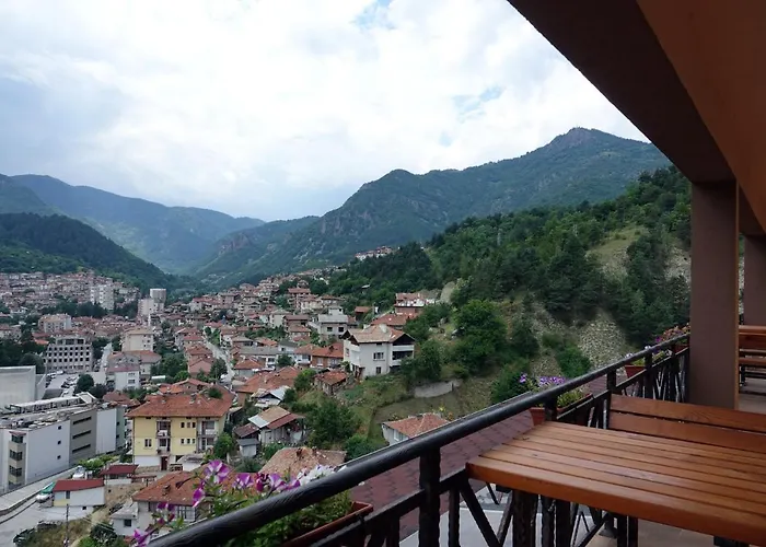 борник хил / Bornik Hill Aparthotel