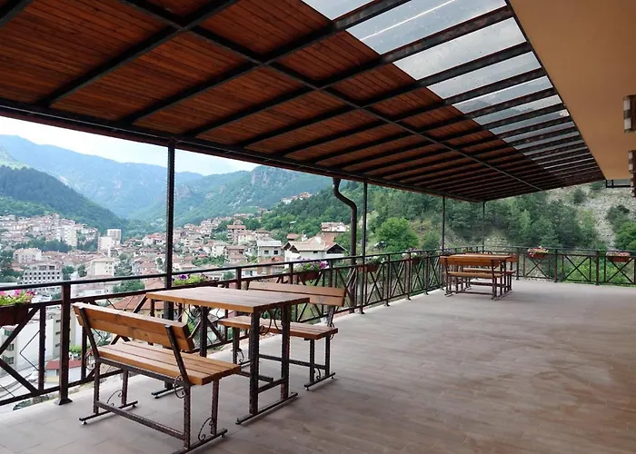 борник хил / Bornik Hill Aparthotel